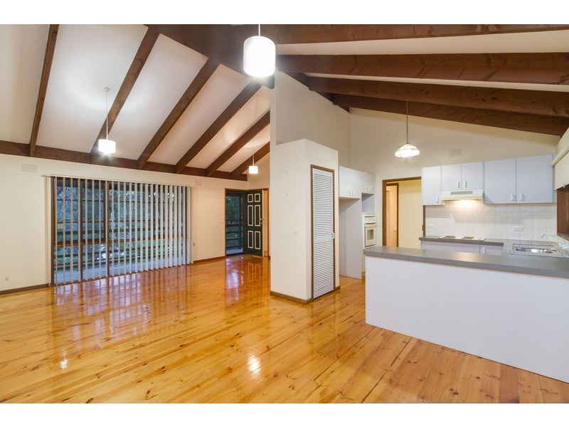 54 Commercial Road, Mount Evelyn VIC 3796