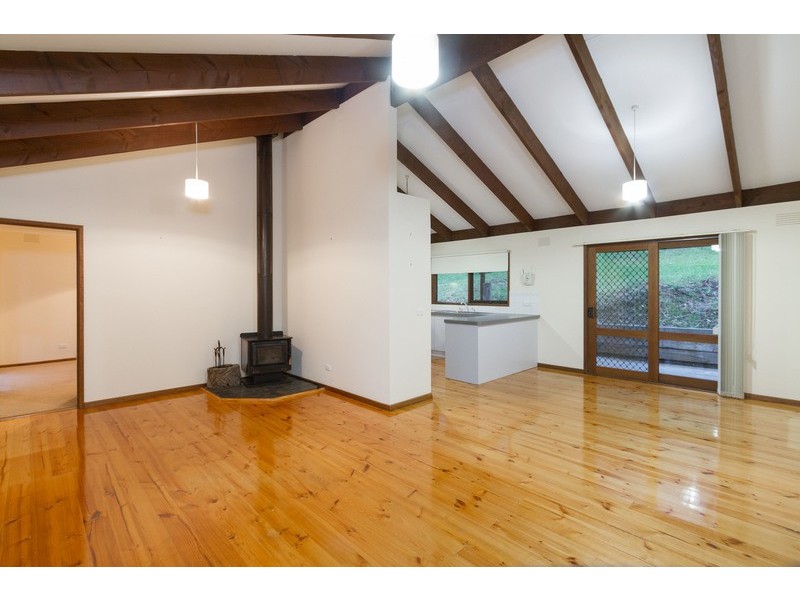 54 Commercial Road, Mount Evelyn VIC 3796