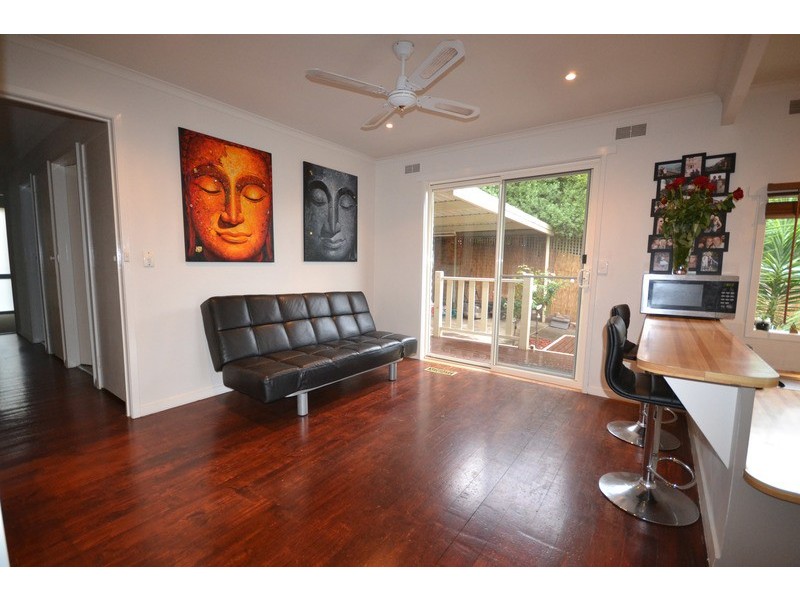 16 Landscape Drive, Mooroolbark VIC 3138