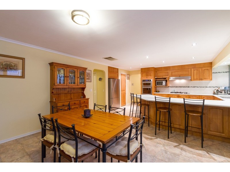 14 Vista Drive, Chirnside Park VIC 3116