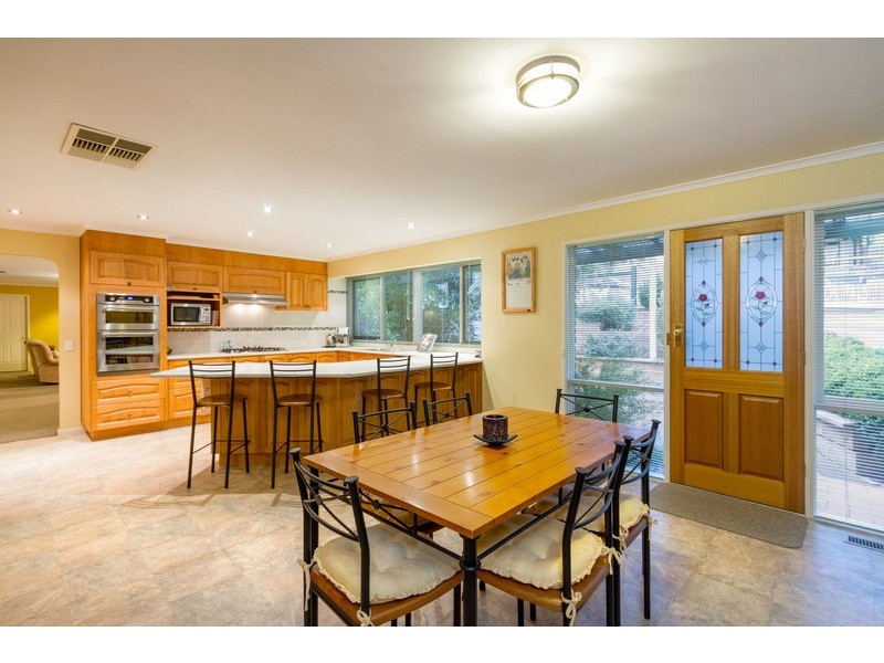 14 Vista Drive, Chirnside Park VIC 3116