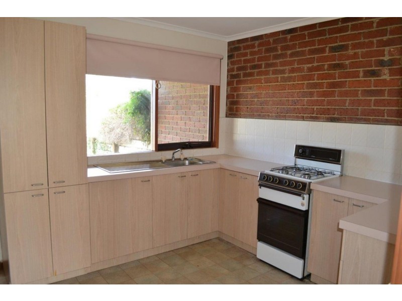 8/17-25 Ervin Road, Kilsyth VIC 3137