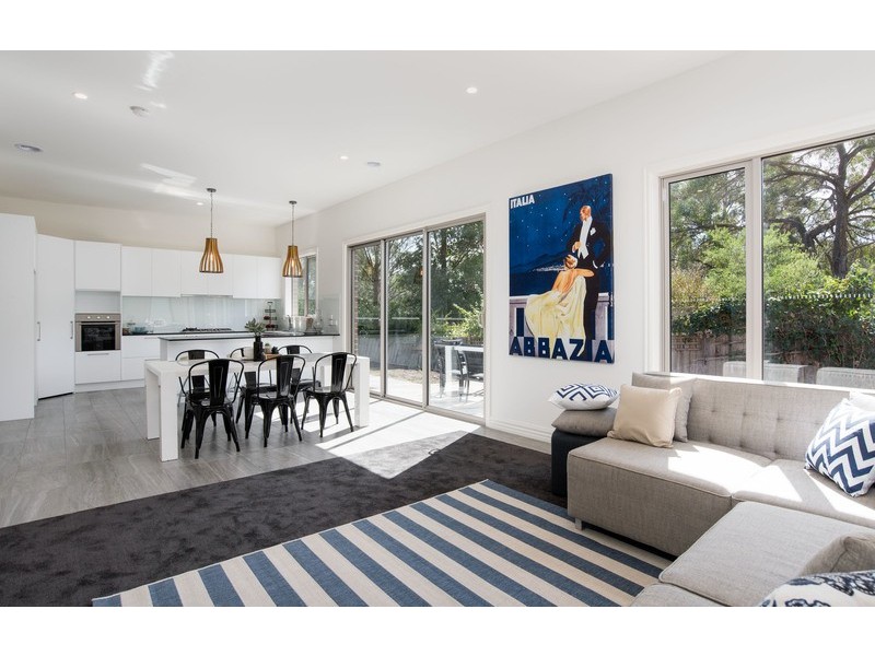 43a Jacaranda Avenue, Kilsyth VIC 3137