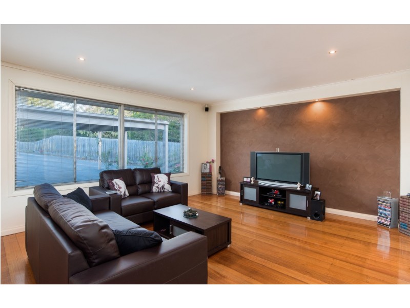 1/17 Wimbledon Court, Mooroolbark VIC 3138