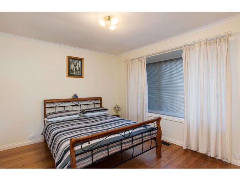 1/17 Wimbledon Court, Mooroolbark VIC 3138