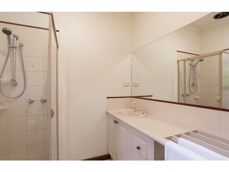 50 Blue Ridge Drive, Mooroolbark VIC 3138