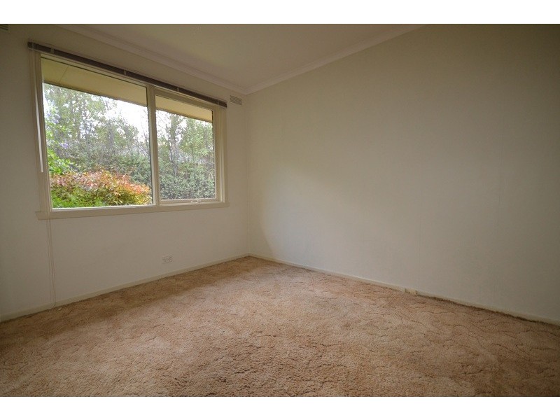 14 Morrison Crescent, Kilsyth VIC 3137