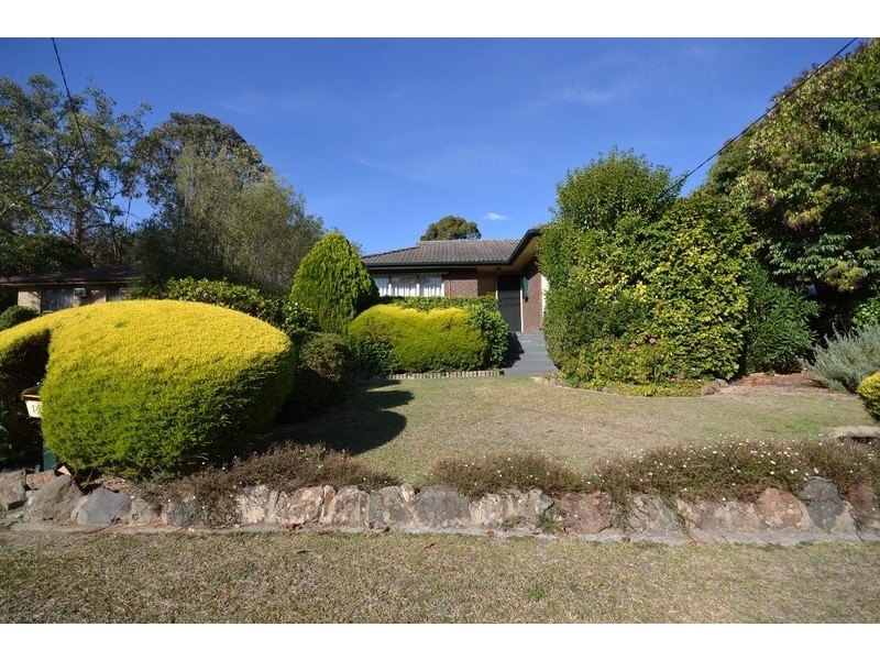 14 Morrison Crescent, Kilsyth VIC 3137