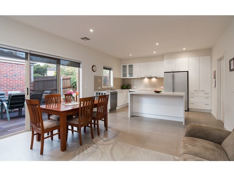 35 Highland Crescent, Mooroolbark VIC 3138