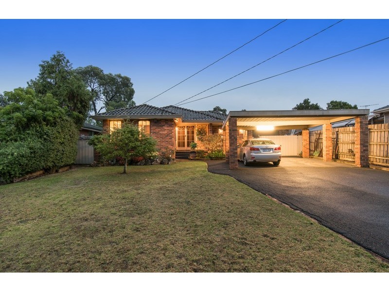 9 Tibarri Court, Mooroolbark VIC 3138