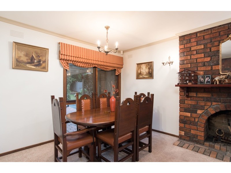 9 Tibarri Court, Mooroolbark VIC 3138