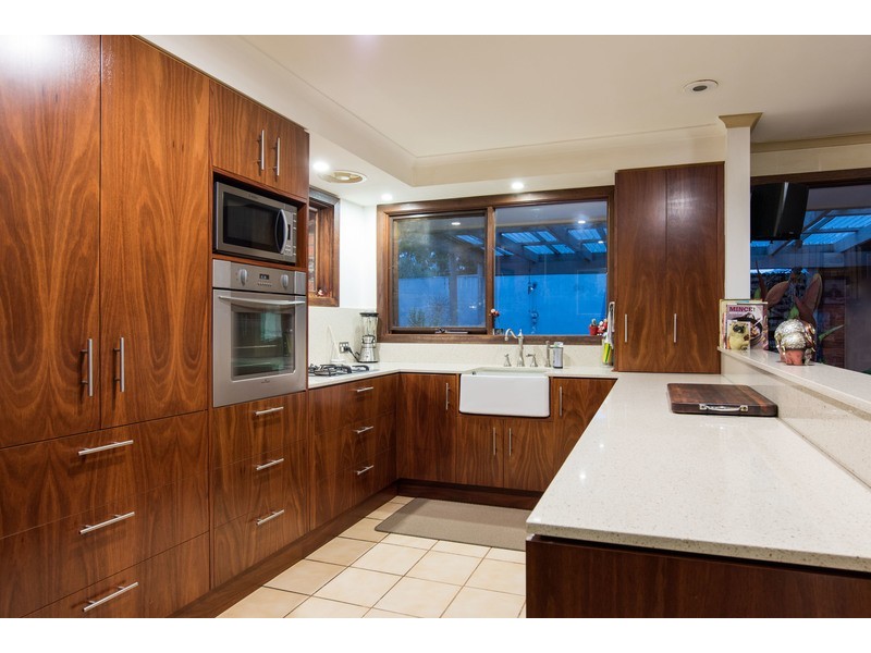 9 Tibarri Court, Mooroolbark VIC 3138