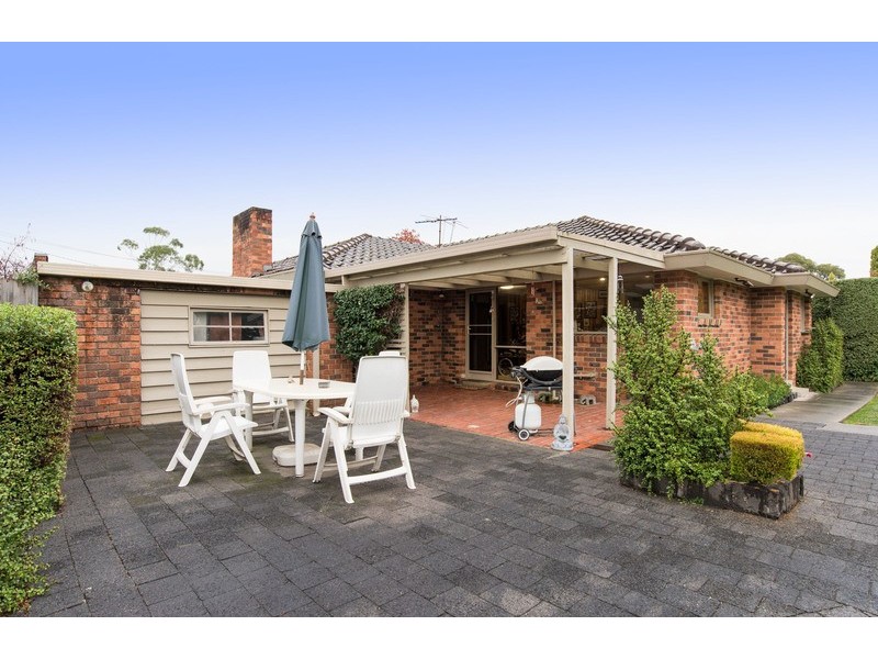 9 Tibarri Court, Mooroolbark VIC 3138