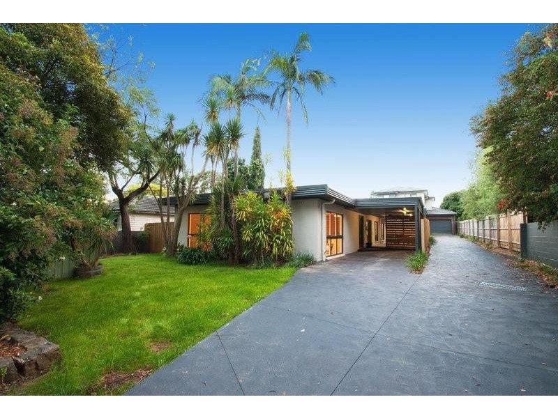 1/1 Carlyle Street, Croydon VIC 3136