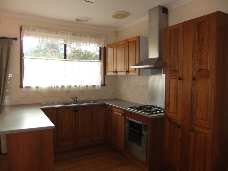 72 Hawthory Road, Kilsyth VIC 3137