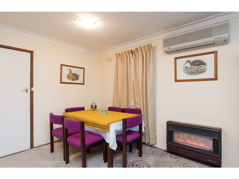 126 Esther Crescent, Mooroolbark VIC 3138