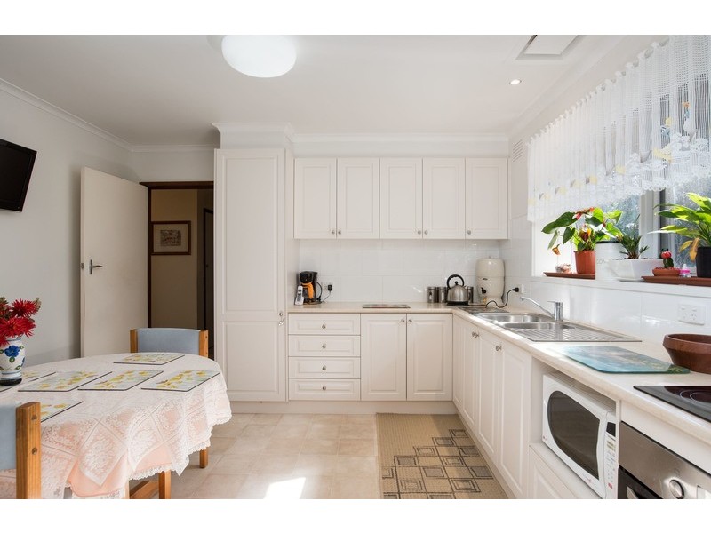 126 Esther Crescent, Mooroolbark VIC 3138