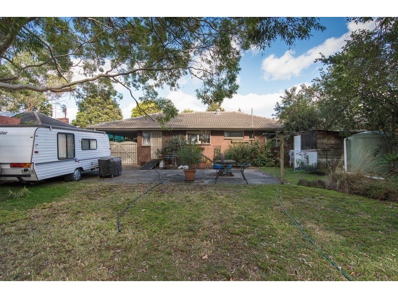126 Esther Crescent, Mooroolbark VIC 3138