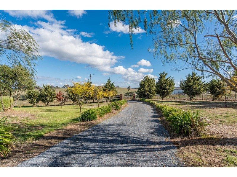 300 Edward Road, Chirnside Park VIC 3116