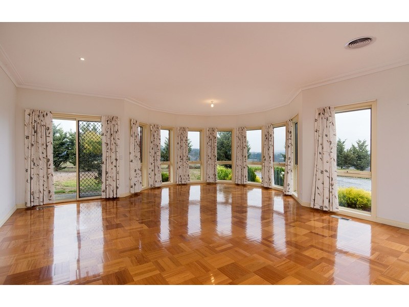 300 Edward Road, Chirnside Park VIC 3116