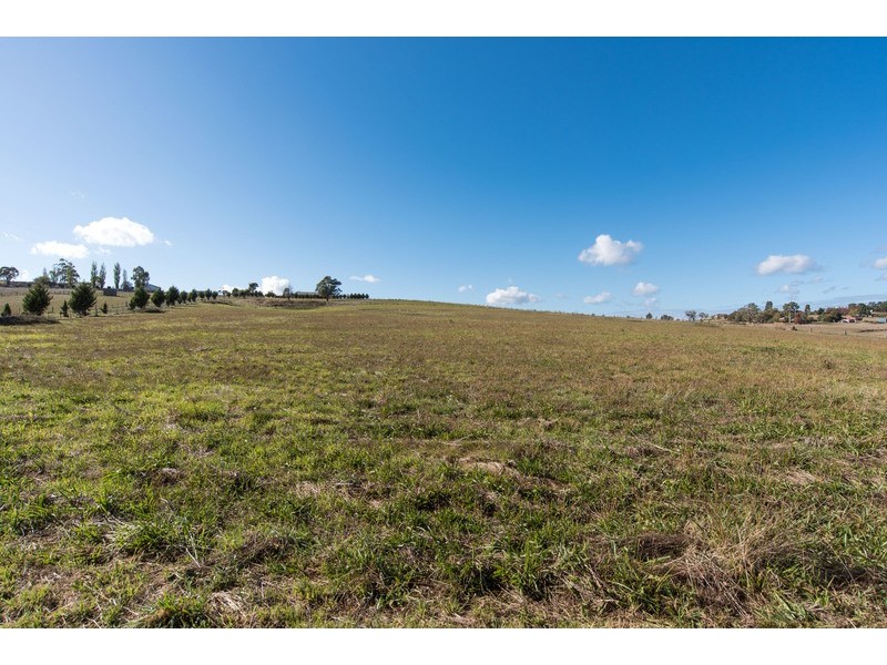 300 Edward Road, Chirnside Park VIC 3116