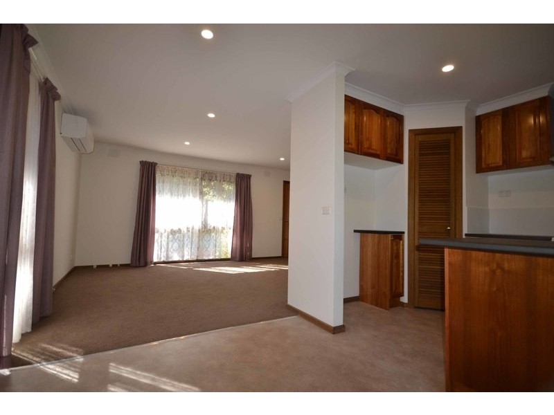 57 Kent Avenue, Croydon VIC 3136