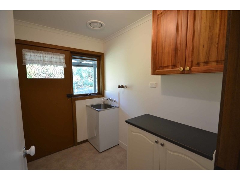 57 Kent Avenue, Croydon VIC 3136