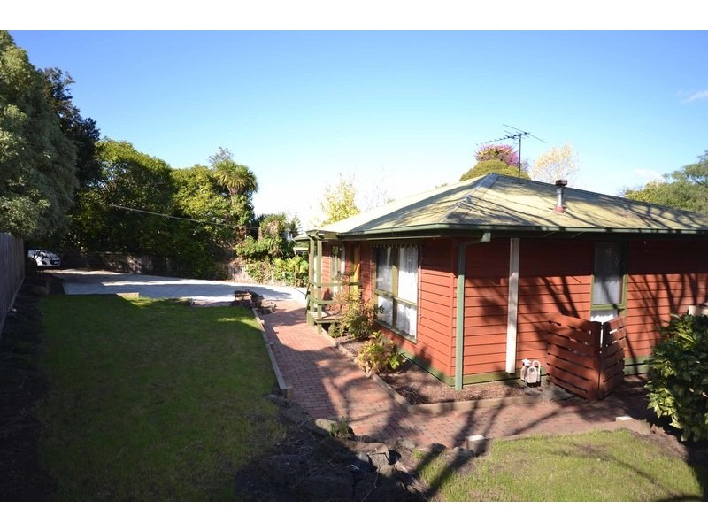 57 Kent Avenue, Croydon VIC 3136