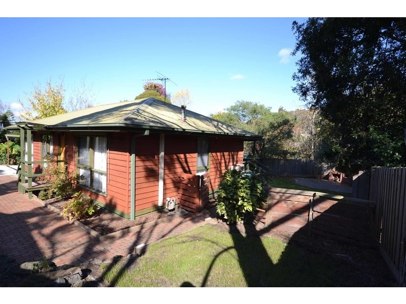 57 Kent Avenue, Croydon VIC 3136