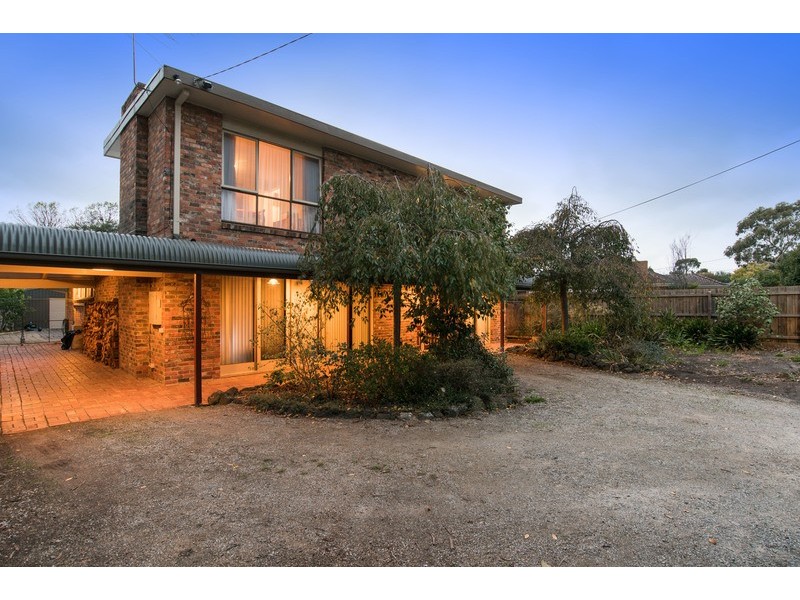 5 Highpoint Avenue, Mooroolbark VIC 3138