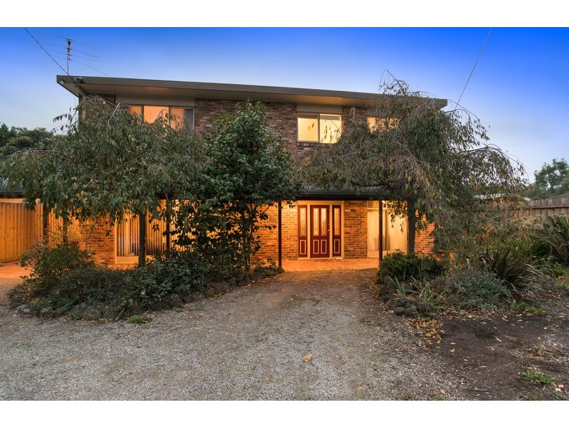 5 Highpoint Avenue, Mooroolbark VIC 3138