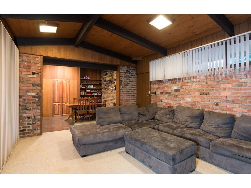 5 Highpoint Avenue, Mooroolbark VIC 3138