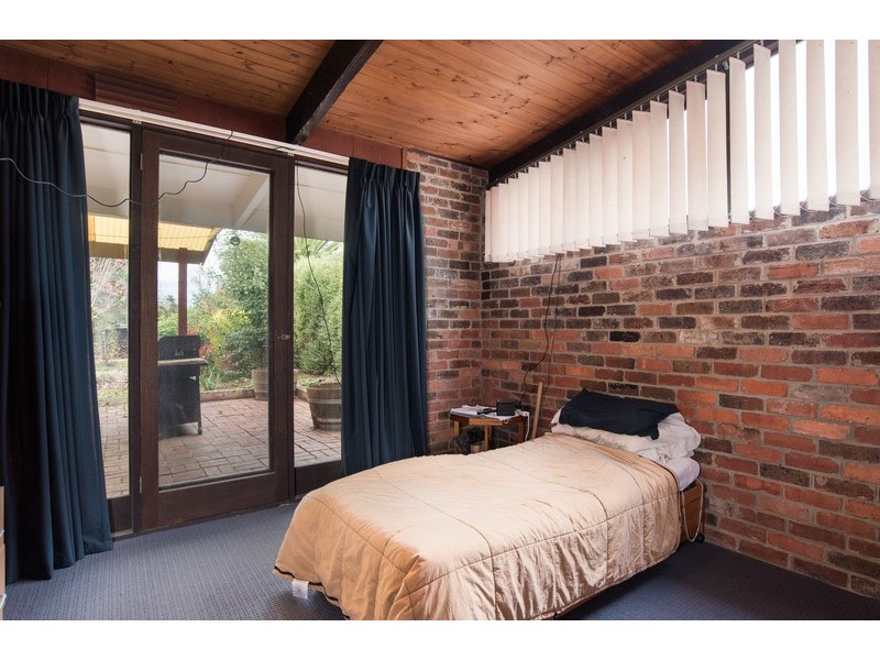 5 Highpoint Avenue, Mooroolbark VIC 3138