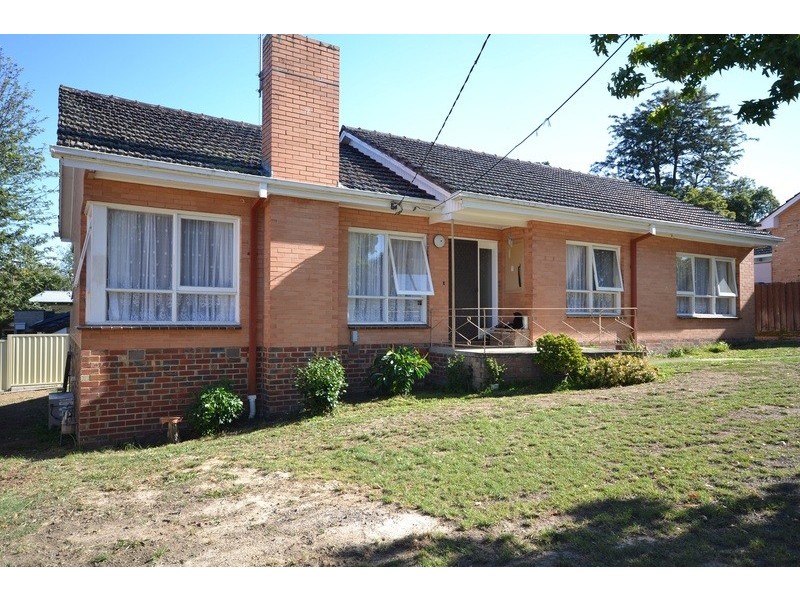 8 Lauriston Court, Ringwood North VIC 3134