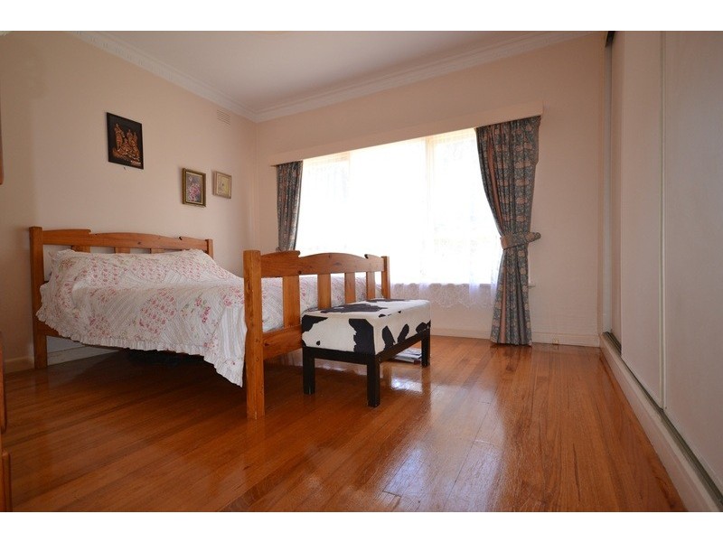 8 Lauriston Court, Ringwood North VIC 3134