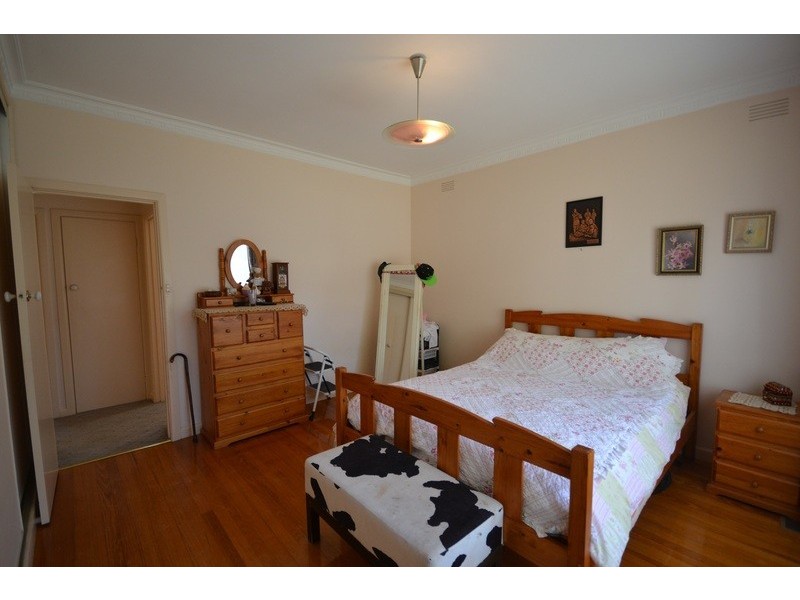 8 Lauriston Court, Ringwood North VIC 3134