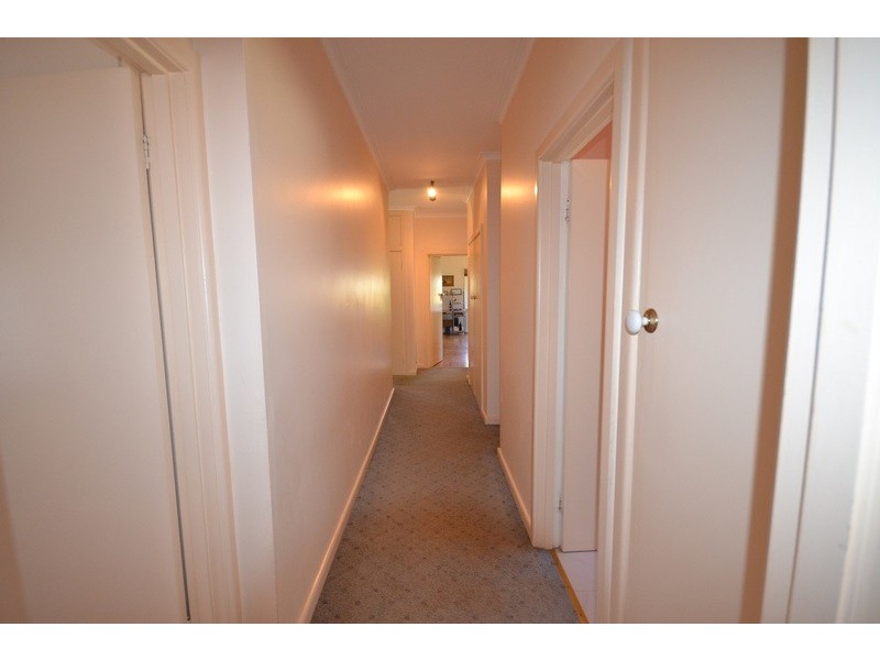 8 Lauriston Court, Ringwood North VIC 3134