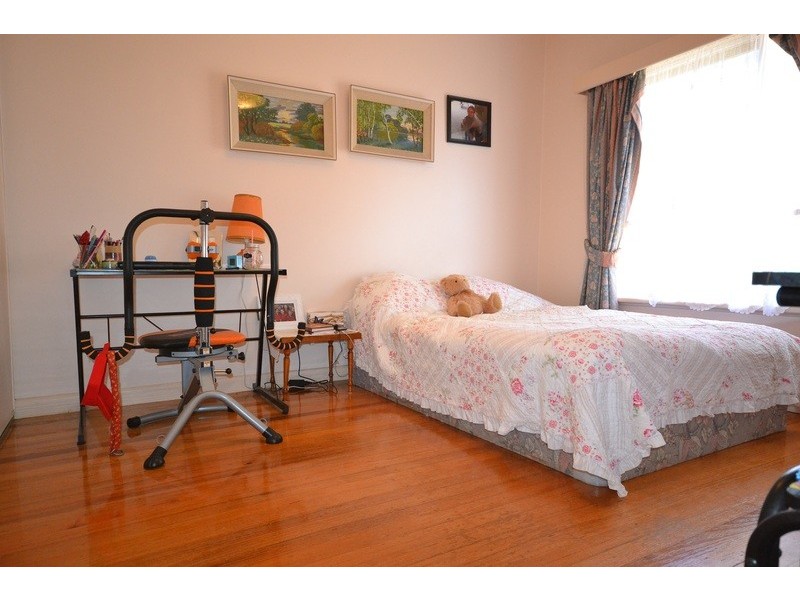 8 Lauriston Court, Ringwood North VIC 3134