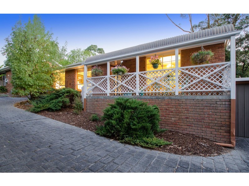 2/205 Dorset Road, Croydon VIC 3136