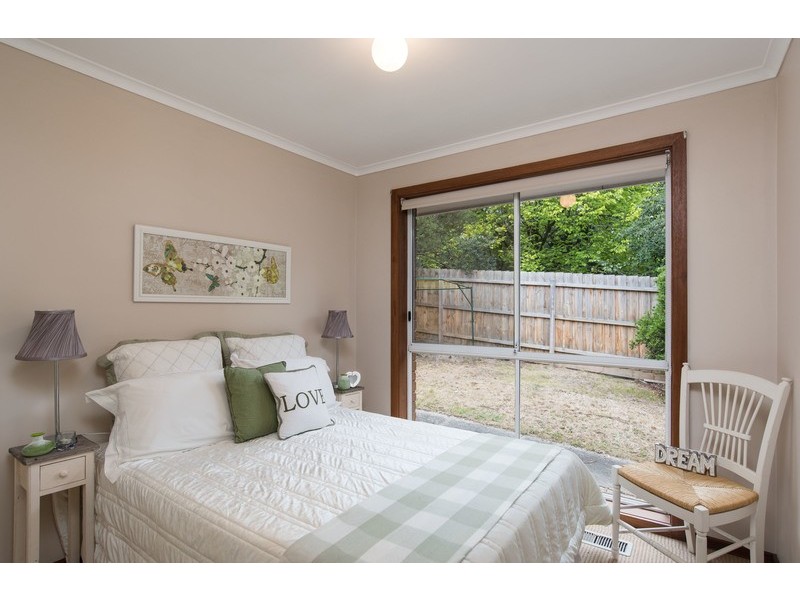 2/205 Dorset Road, Croydon VIC 3136