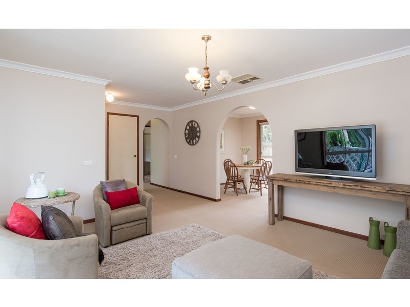 2/205 Dorset Road, Croydon VIC 3136