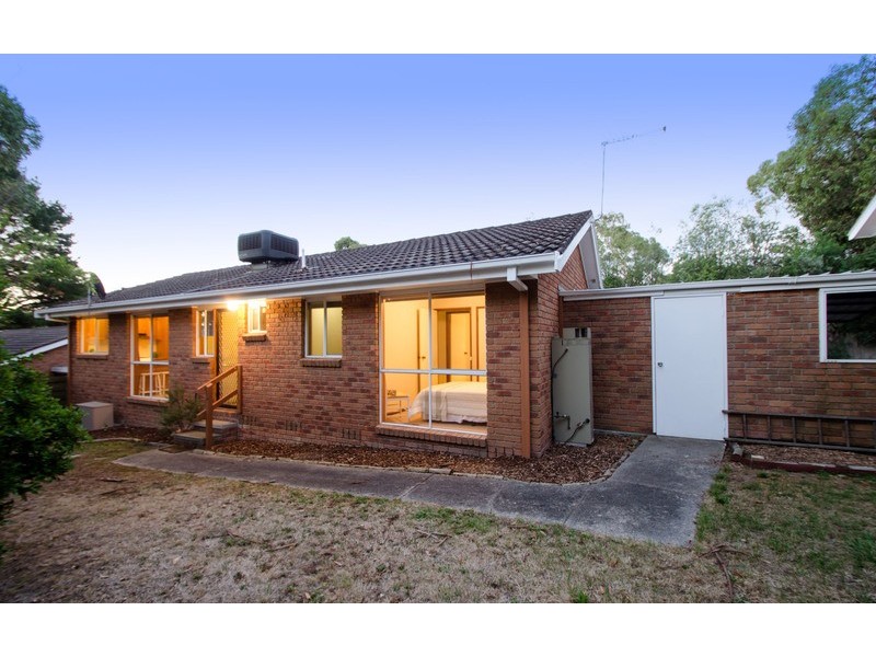 2/205 Dorset Road, Croydon VIC 3136