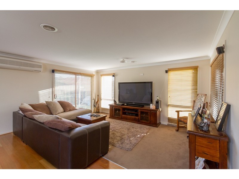 72 Larbert Road, Mooroolbark VIC 3138