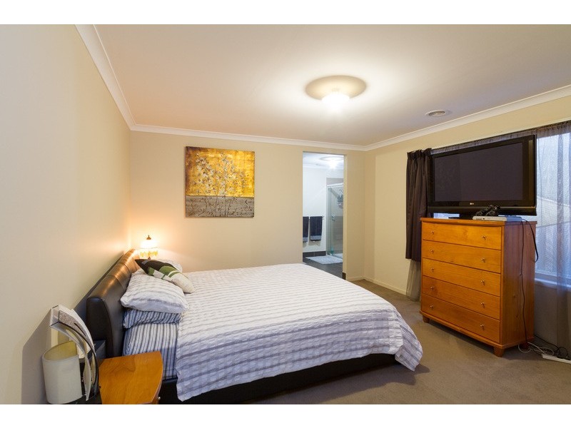 72 Larbert Road, Mooroolbark VIC 3138