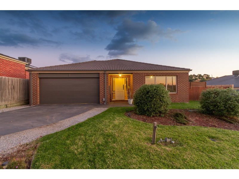 72 Larbert Road, Mooroolbark VIC 3138