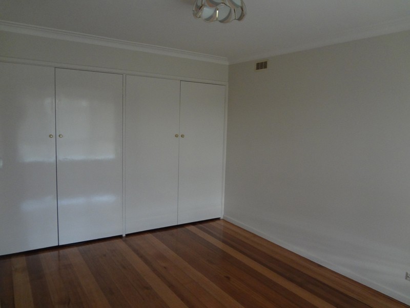 34 Tamworth Road, Kilsyth VIC 3137