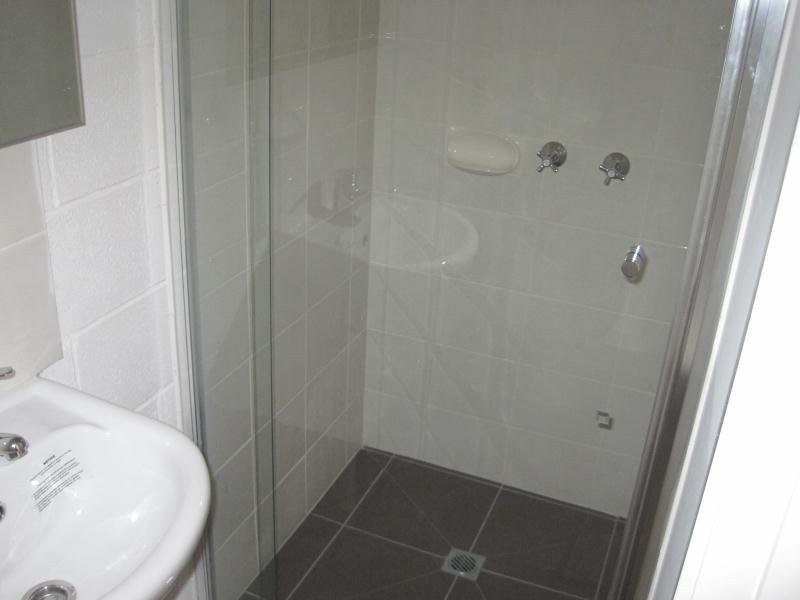 13/8-10 Mount view Parade, Mooroolbark VIC 3138