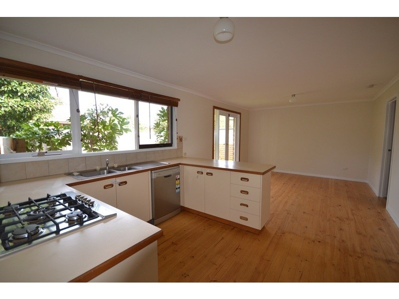 4/62 Liverpool Road, Kilsyth VIC 3137