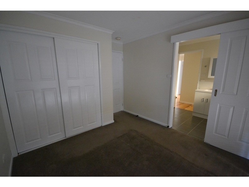 4/62 Liverpool Road, Kilsyth VIC 3137