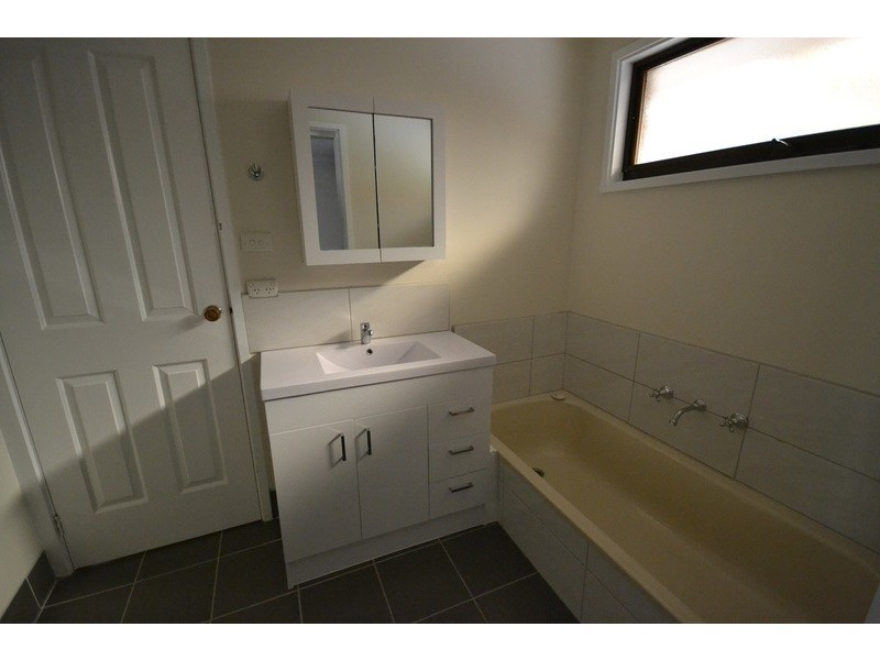 4/62 Liverpool Road, Kilsyth VIC 3137